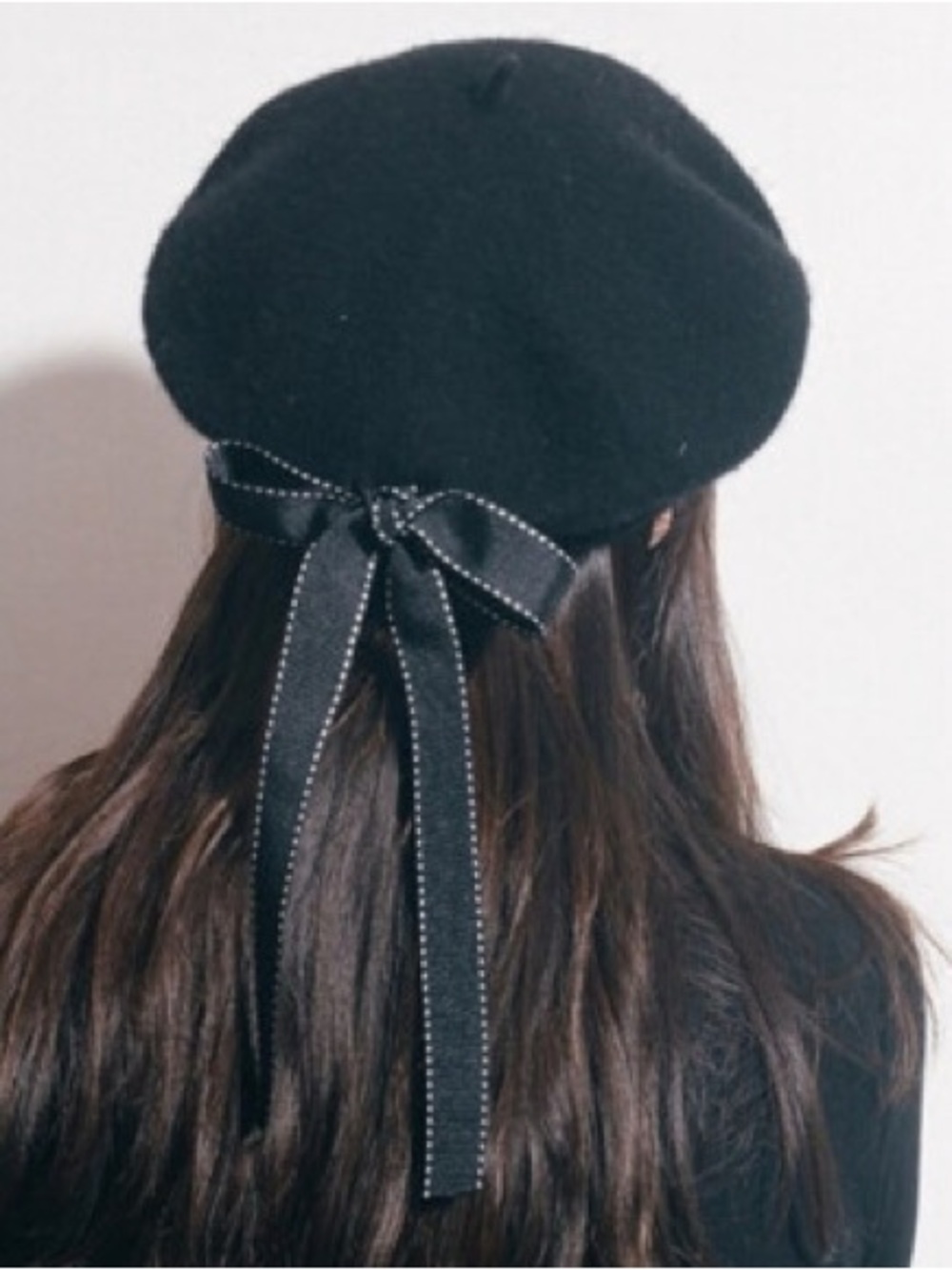 Black Bow Beret - Picture 8 of 8